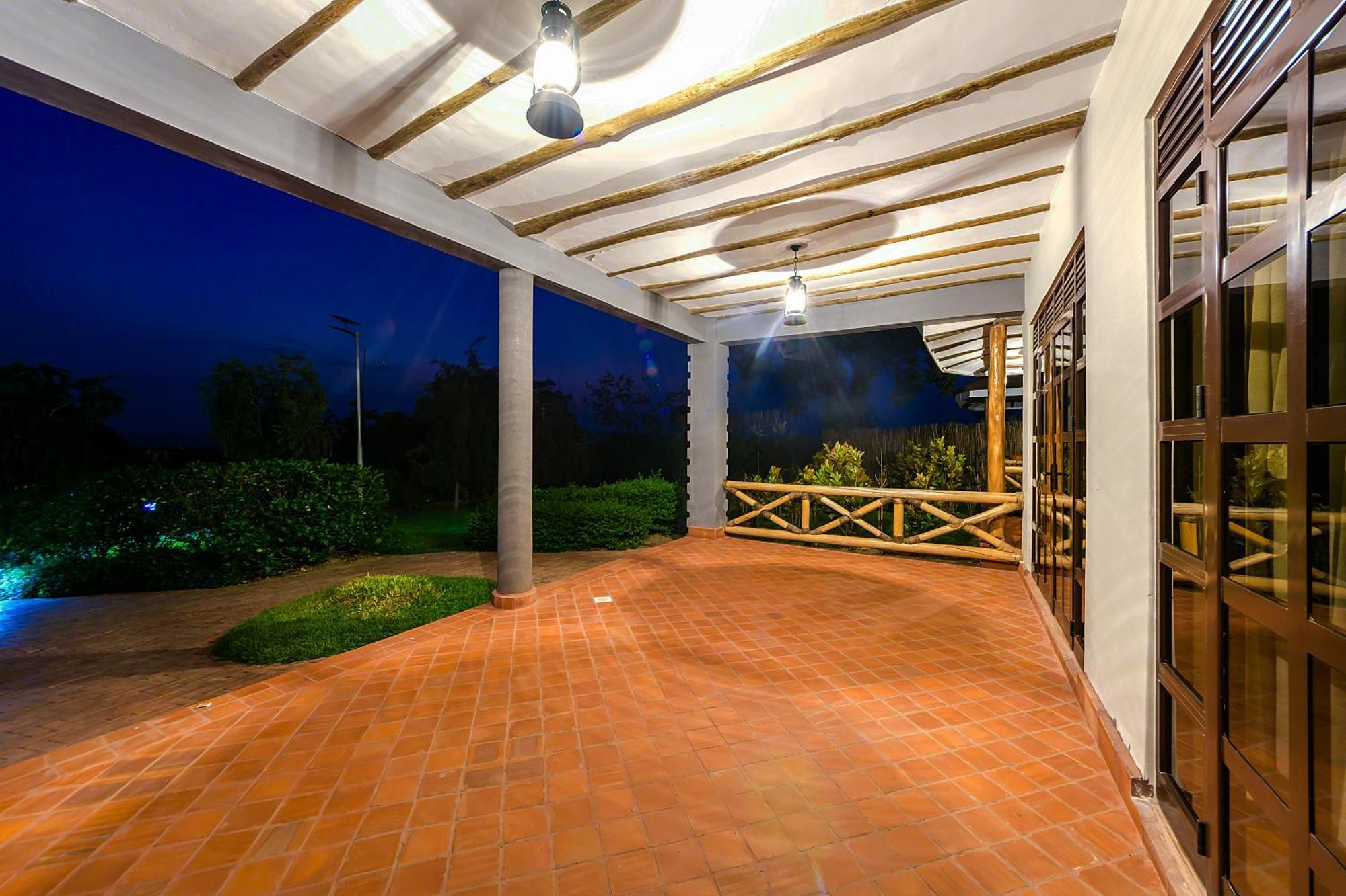 Emburara Farm Lodge Mbarara Exterior foto