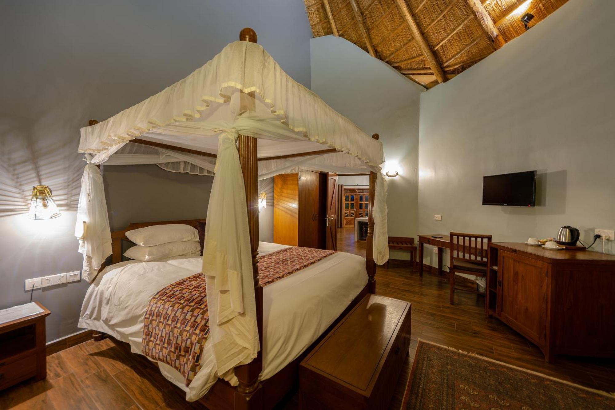 Emburara Farm Lodge Mbarara Exterior foto
