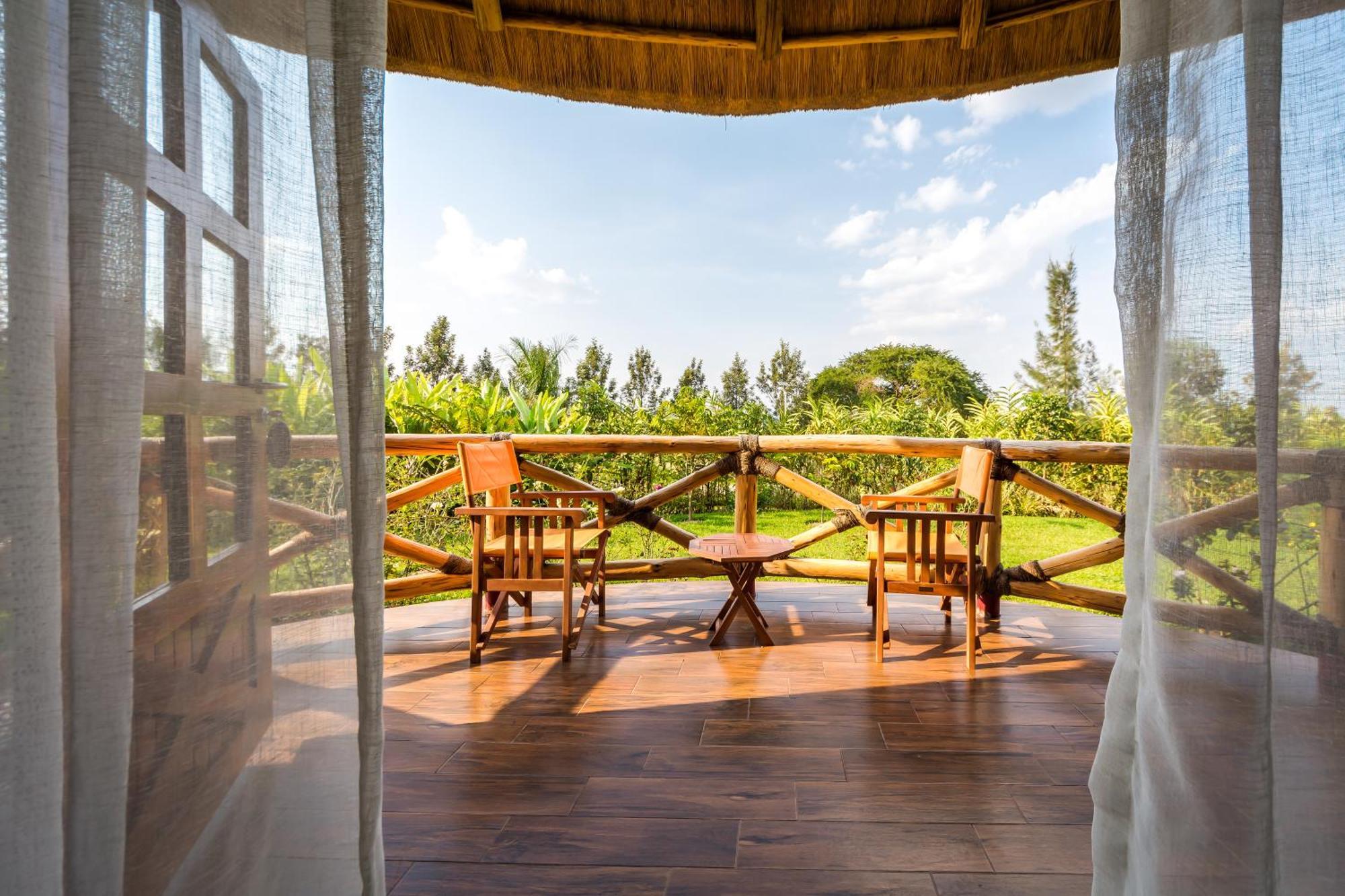 Emburara Farm Lodge Mbarara Exterior foto