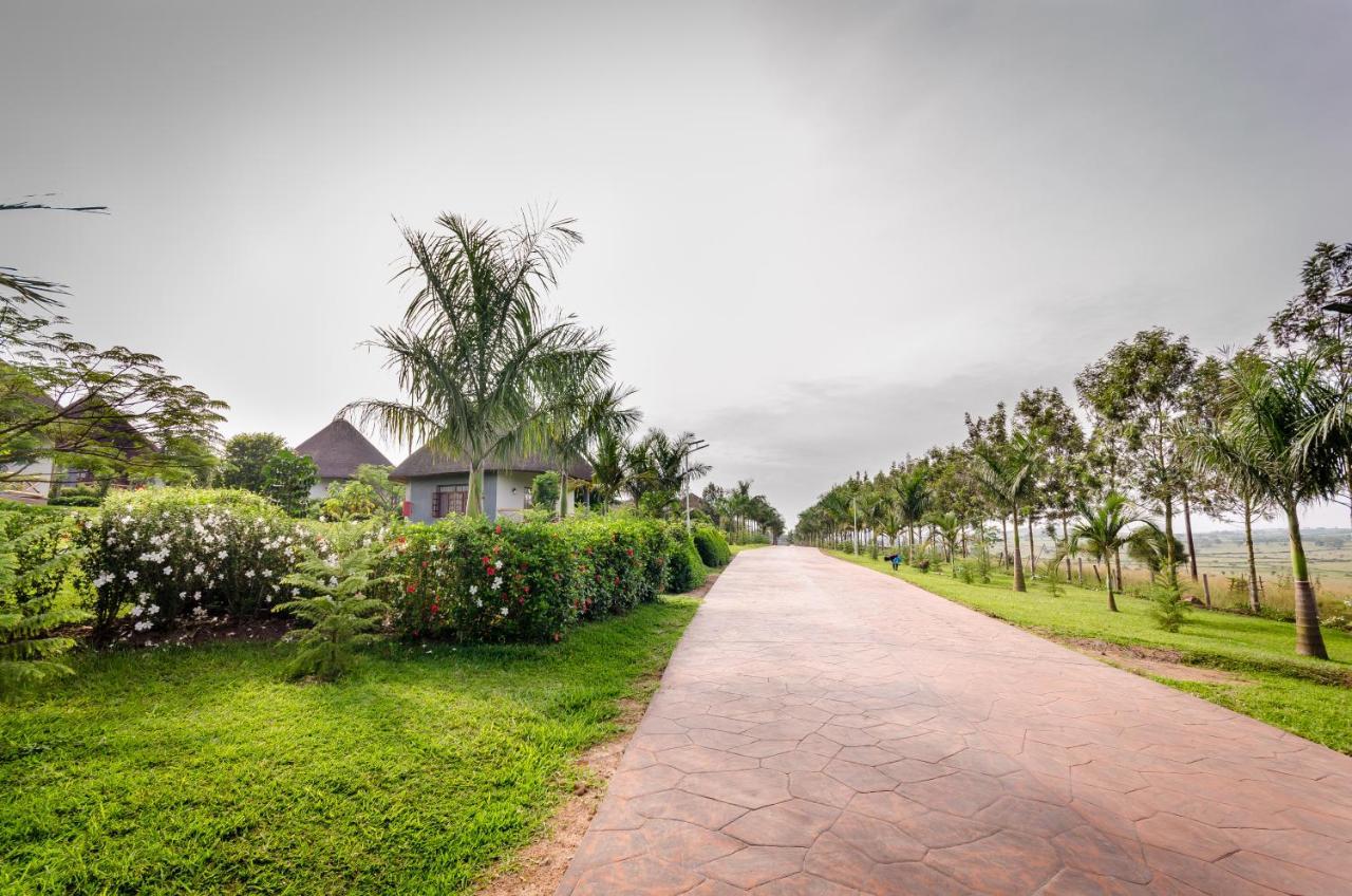Emburara Farm Lodge Mbarara Exterior foto